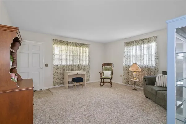 $1,350 | 5107 Park Lake Drive, Pinellas Park, FL 33782
