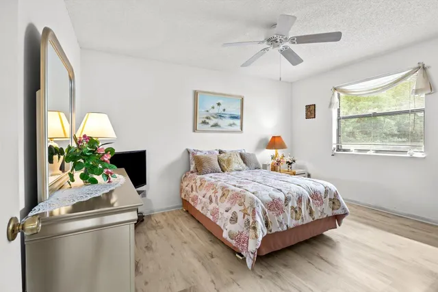 $189,000 | 1250 Southeast Parkview Place, Unit C6, Stuart, FL 34994