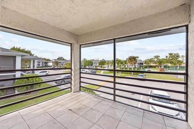 $189,000 | 1250 Southeast Parkview Place, Unit C6, Stuart, FL 34994