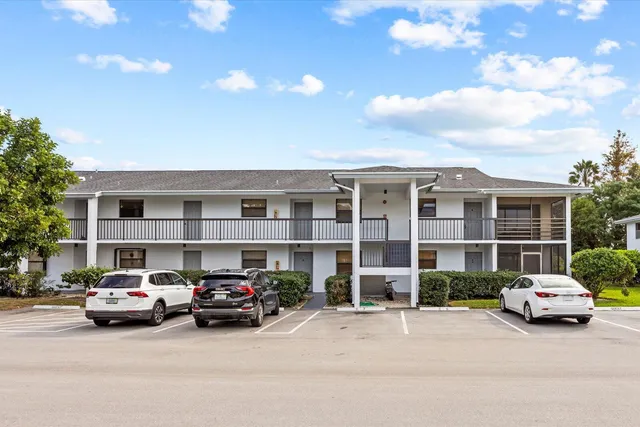 $189,000 | 1250 Southeast Parkview Place, Unit C6, Stuart, FL 34994