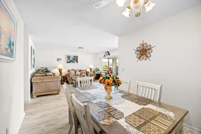 $189,000 | 1250 Southeast Parkview Place, Unit C6, Stuart, FL 34994