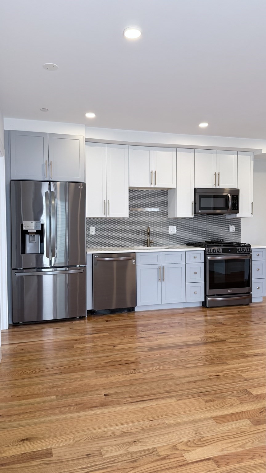97 Condor Street, Unit 5 Boston, MA 02128 - Photo 4 of 11 Gallery Image 4