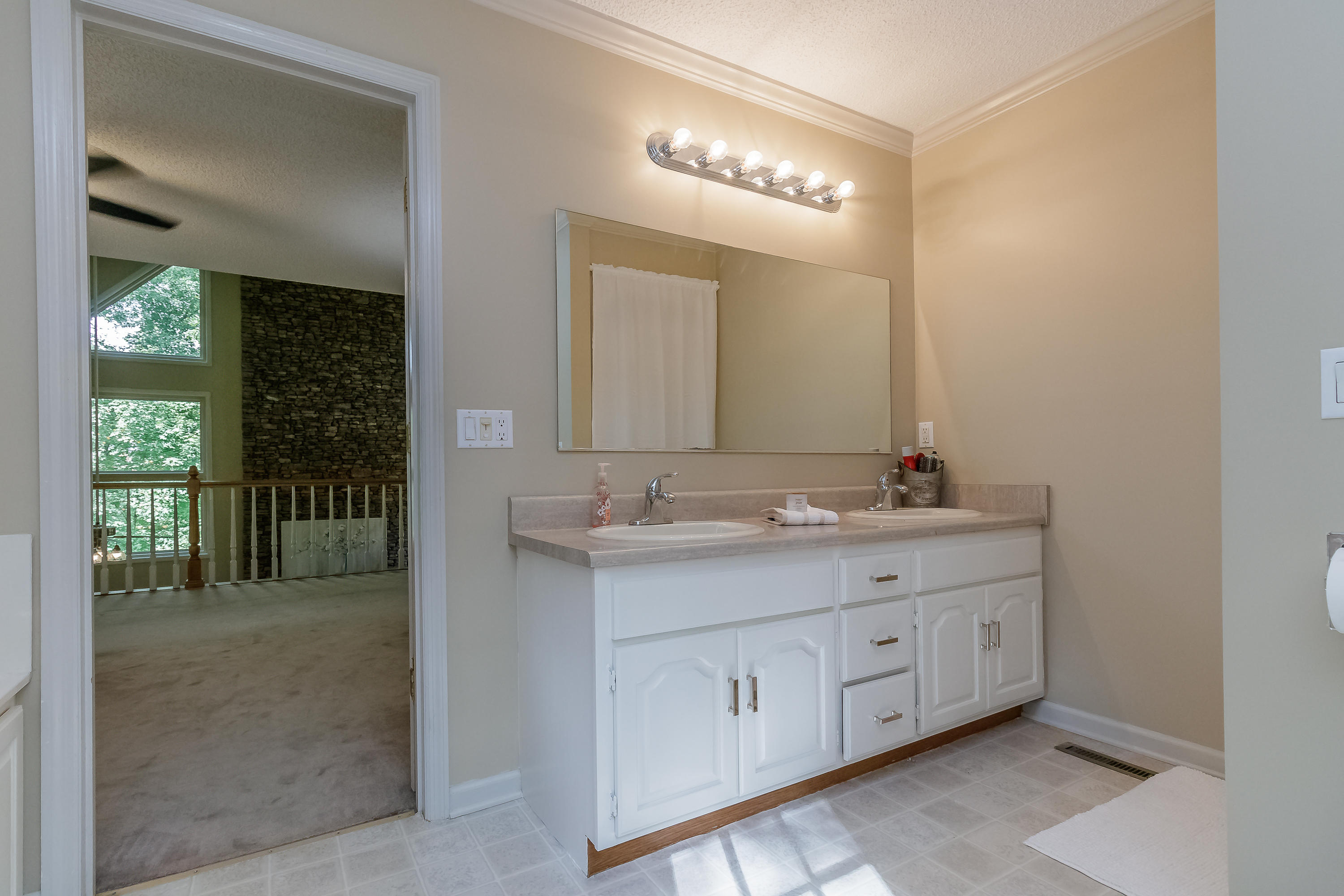 42 Dennis Pierce Road Ringgold, GA 30736 - Photo 23 of 47 Master Bath