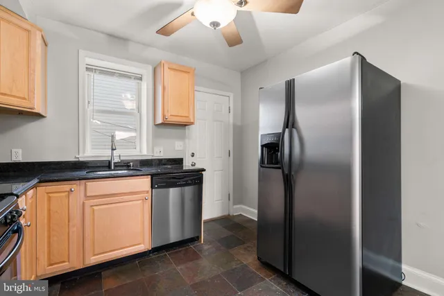 $2,500 | 1456 Battery Avenue, Baltimore, MD 21230