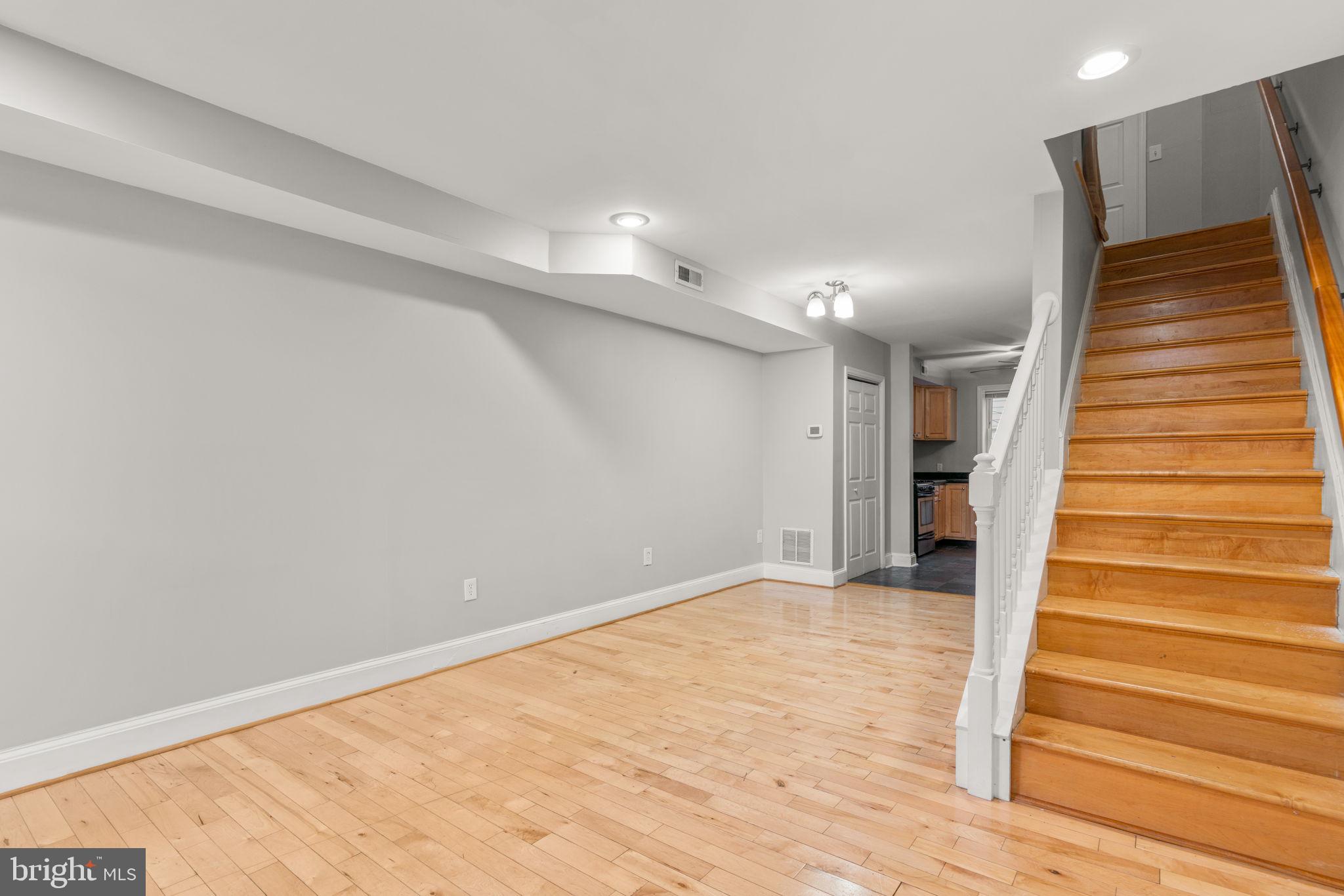 1456 Battery Avenue Baltimore, MD 21230 - Photo 3 of 31 a view of entryway