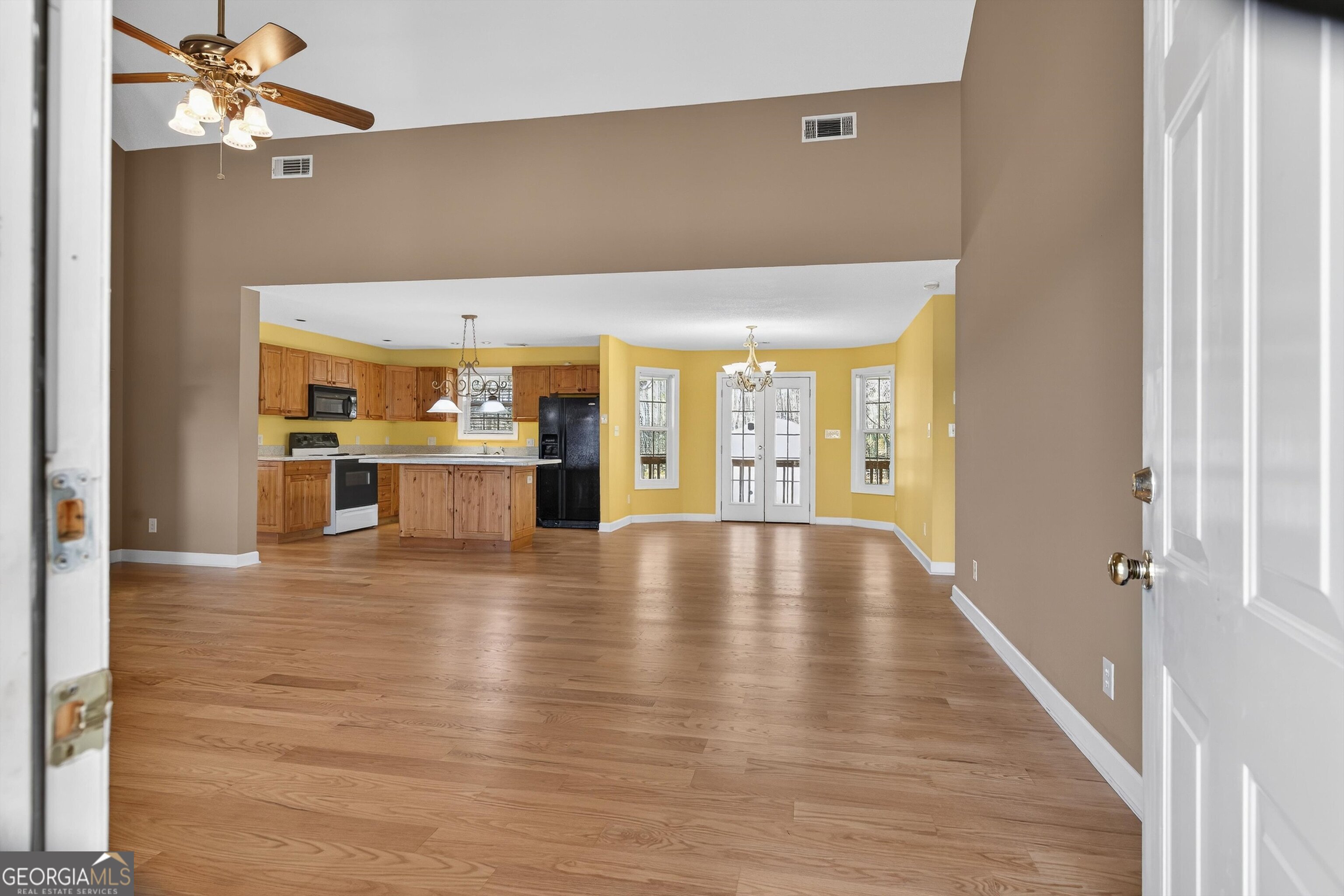 147 Little Road Newnan, GA 30263 - Photo 15 of 60