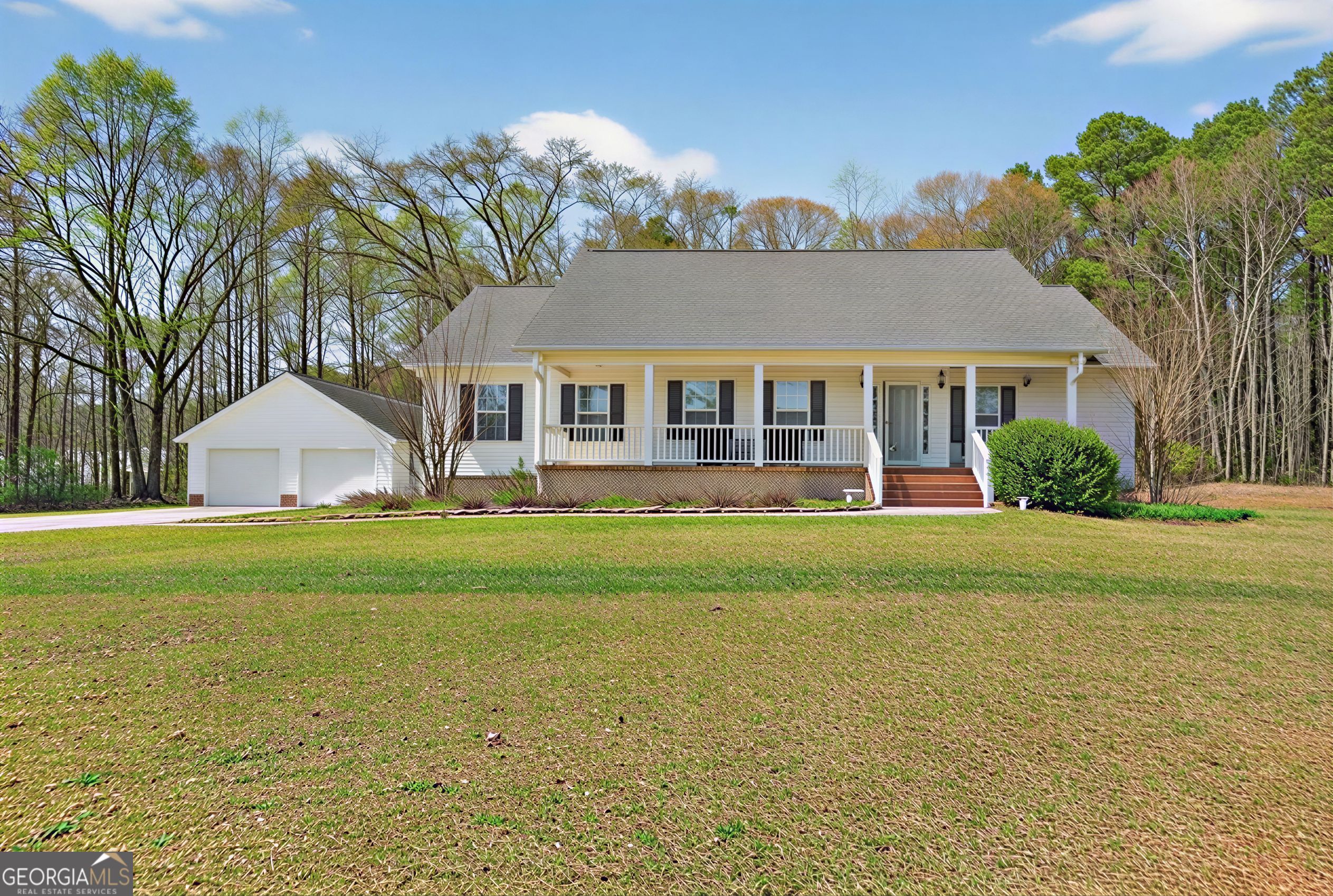 147 Little Road Newnan, GA 30263 - Photo 3 of 60