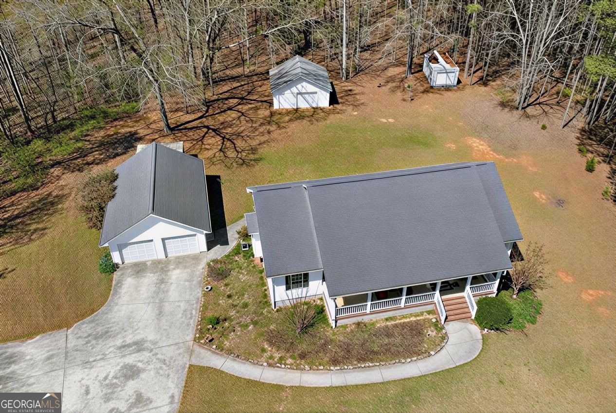 147 Little Road Newnan, GA 30263 - Photo 9 of 60