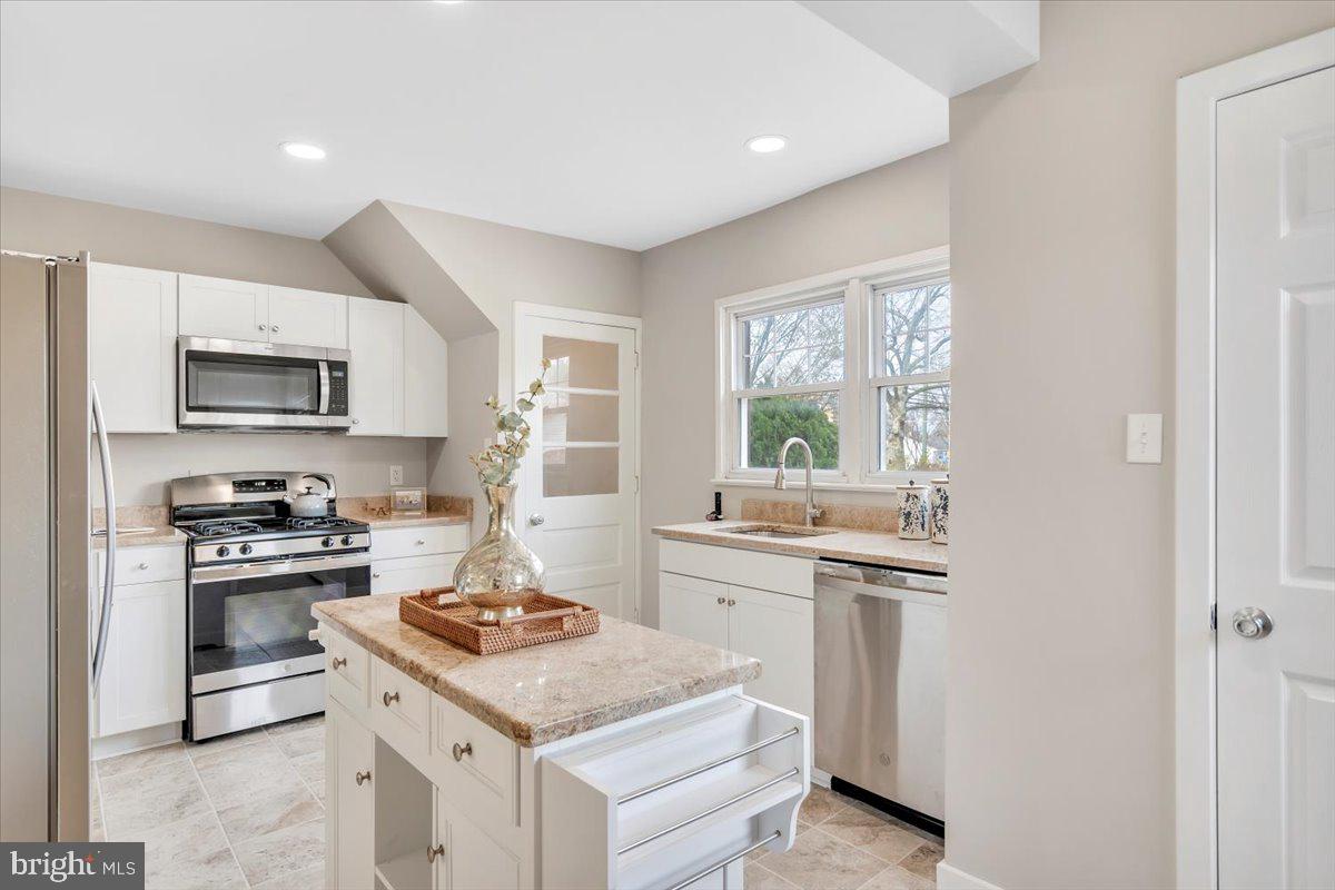 115 South Woodbury Road Pitman, NJ 08071 - Photo 11 of 27 Gallery Image 11