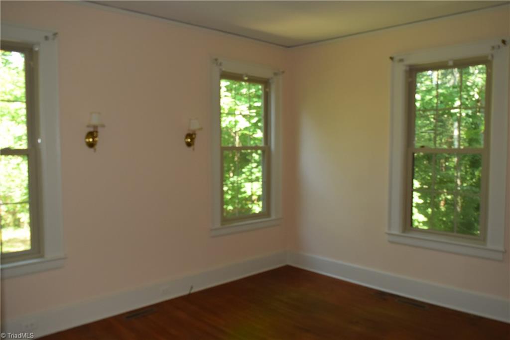 725 Country Club Road Mount Airy, NC 27030 - Photo 24 of 40 Gallery Image 24