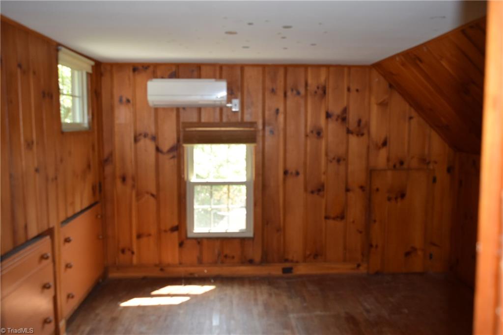 725 Country Club Road Mount Airy, NC 27030 - Photo 32 of 40 Gallery Image 32