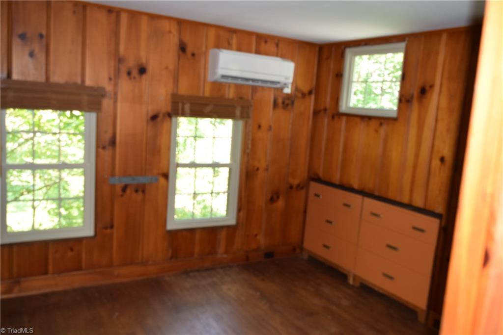 725 Country Club Road Mount Airy, NC 27030 - Photo 33 of 40 Gallery Image 33