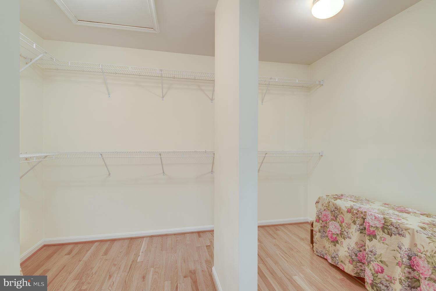 2486 Leyland Ridge Road Herndon, VA 20171 - Photo 17 of 28 Dressing Room