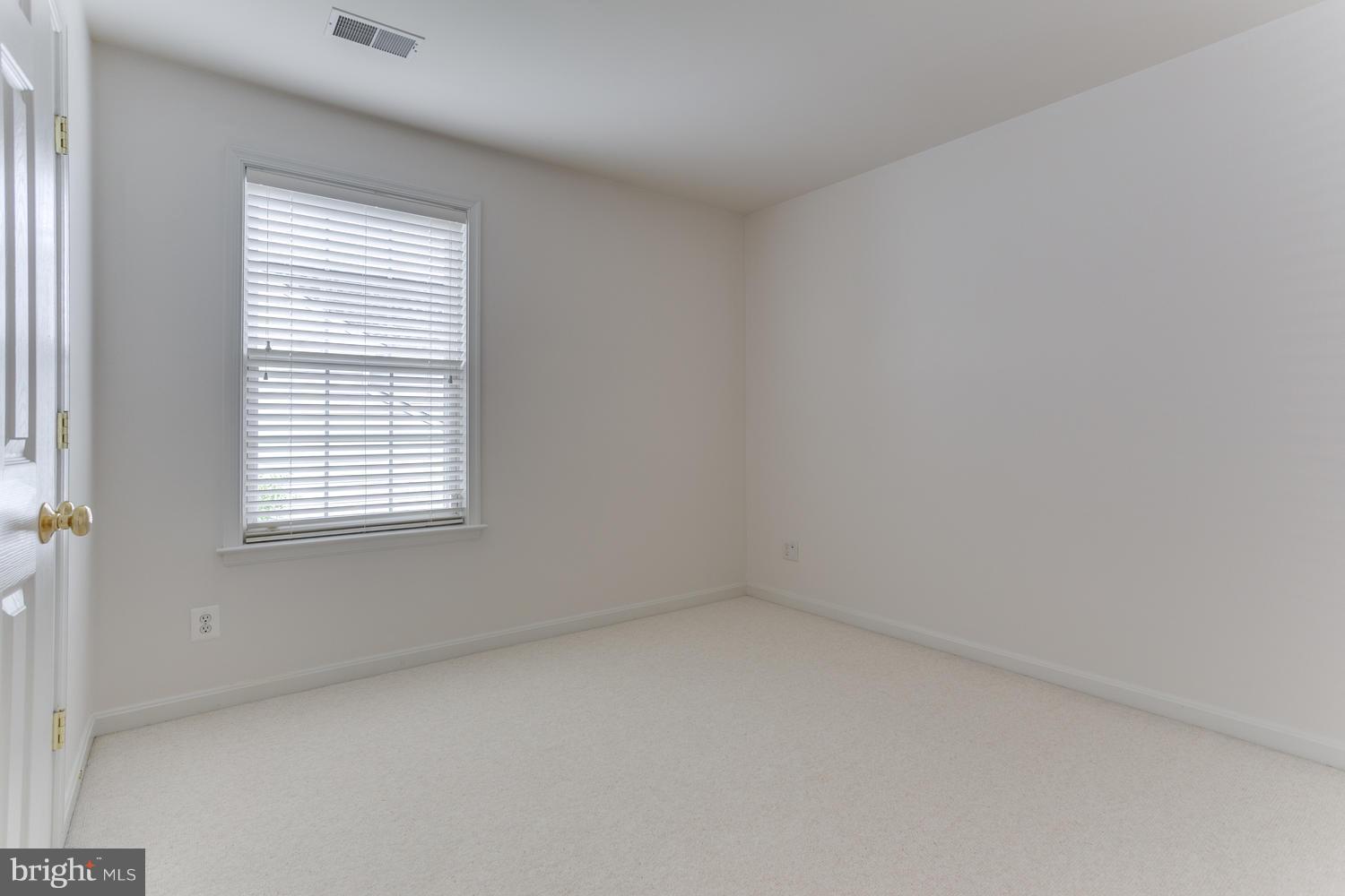 2486 Leyland Ridge Road Herndon, VA 20171 - Photo 21 of 28 Bedroom 3