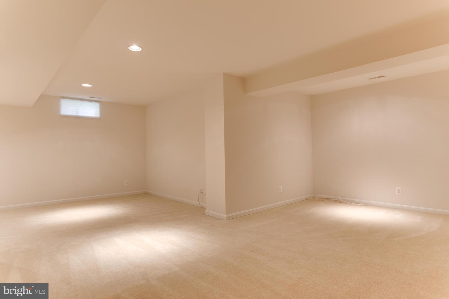 2486 Leyland Ridge Road Herndon, VA 20171 - Photo 25 of 28 Recreation Room
