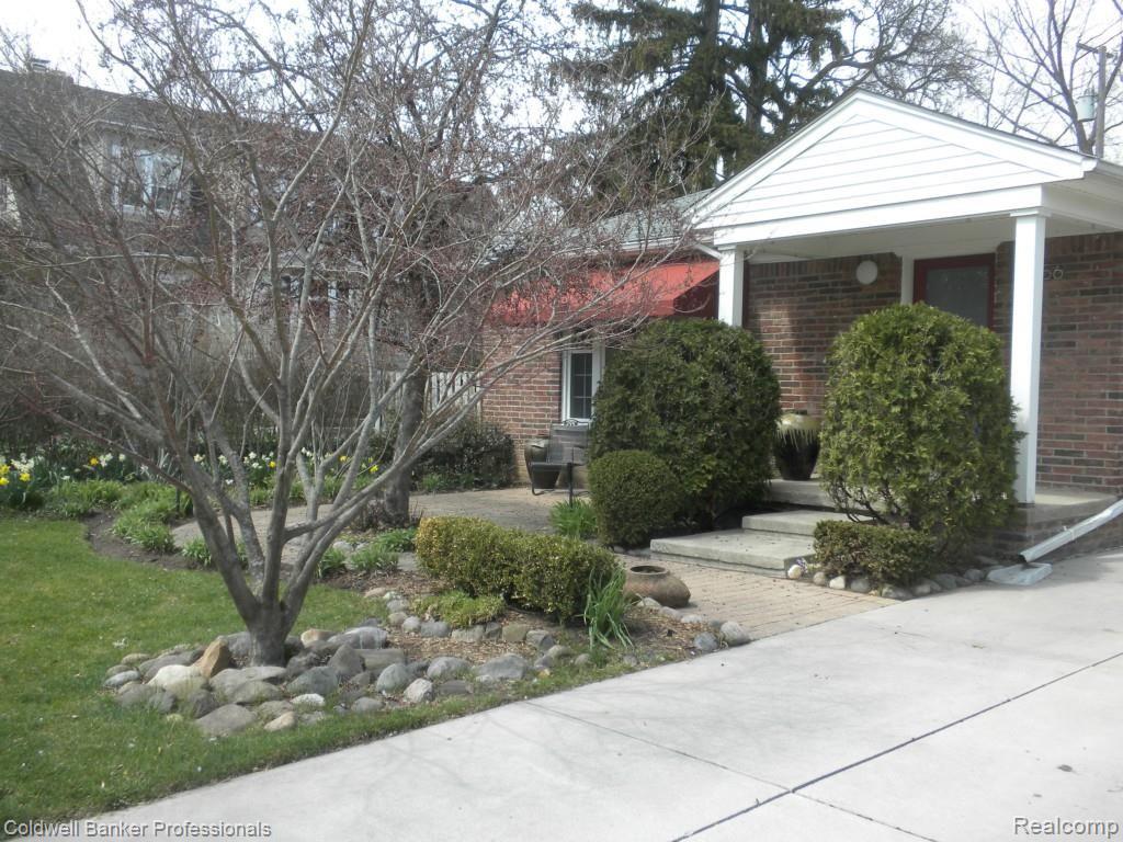 1456 Franklin Road Berkley, MI 48072 - Photo 1 of 26 DSCN6057.jpg
