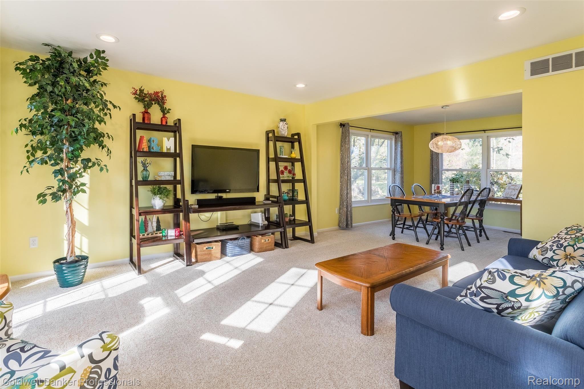 44184 Palmer Road Canton, MI 48188 - Photo 12 of 46 Palmer-8.jpg