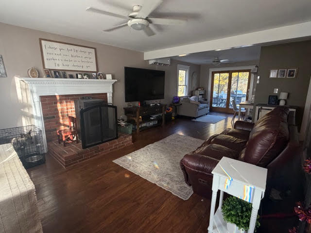 5 2nd Street Winslow, ME 04901 - Photo 14 of 50 Living room