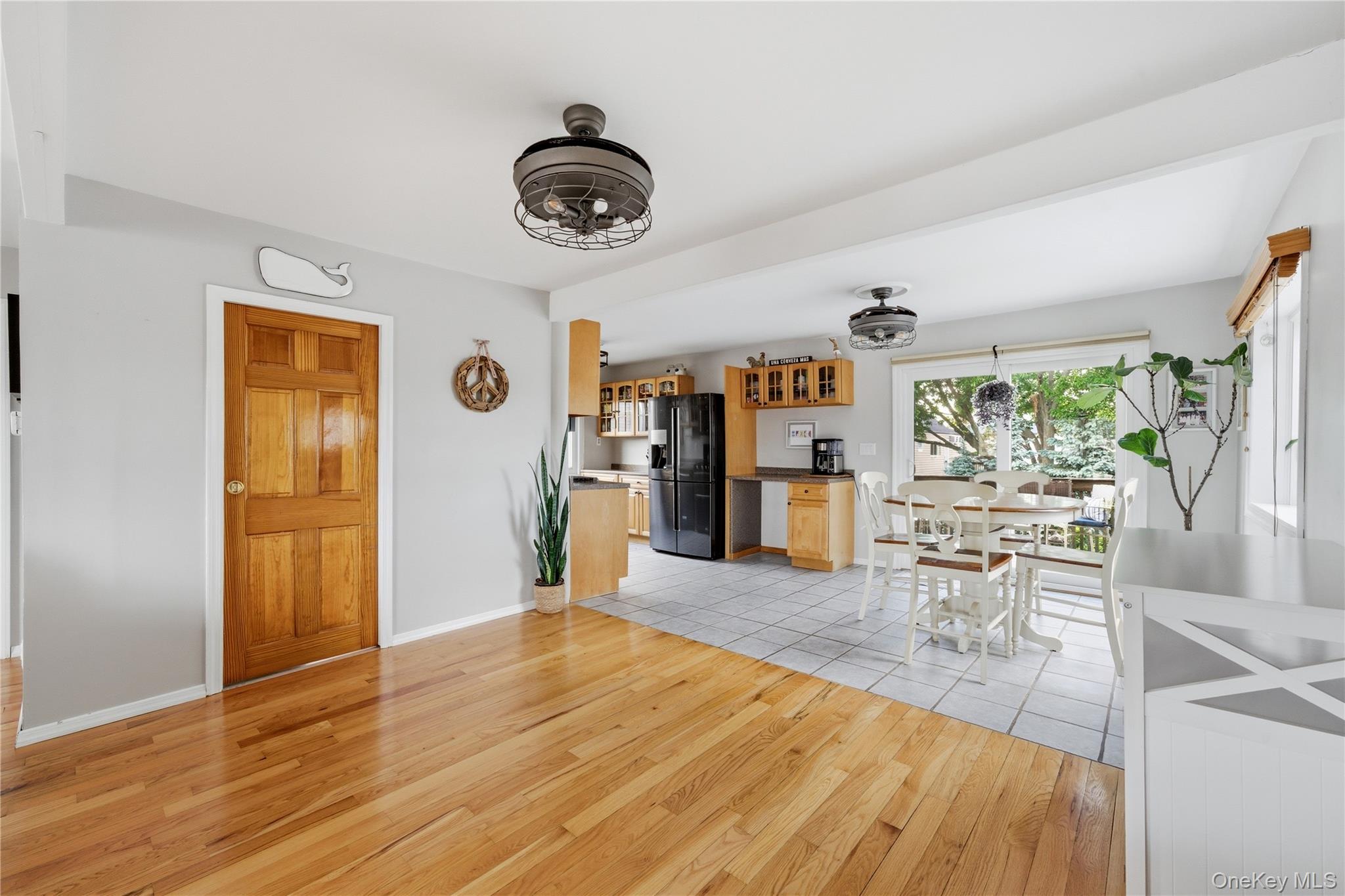 107 East Shore Road Lindenhurst, NY 11757 - Photo 16 of 36