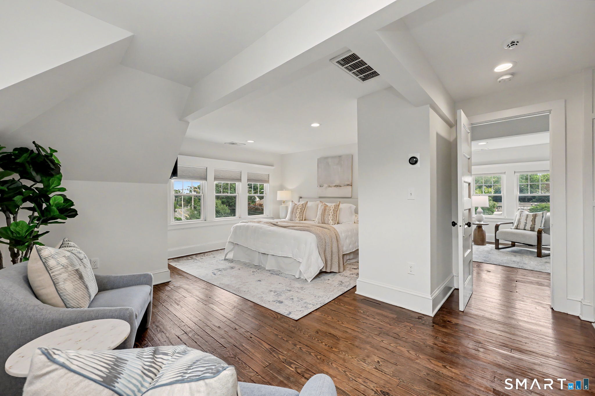 594 Stratfield Road Fairfield, CT 06825 - Photo 24 of 40 Gallery Image 24