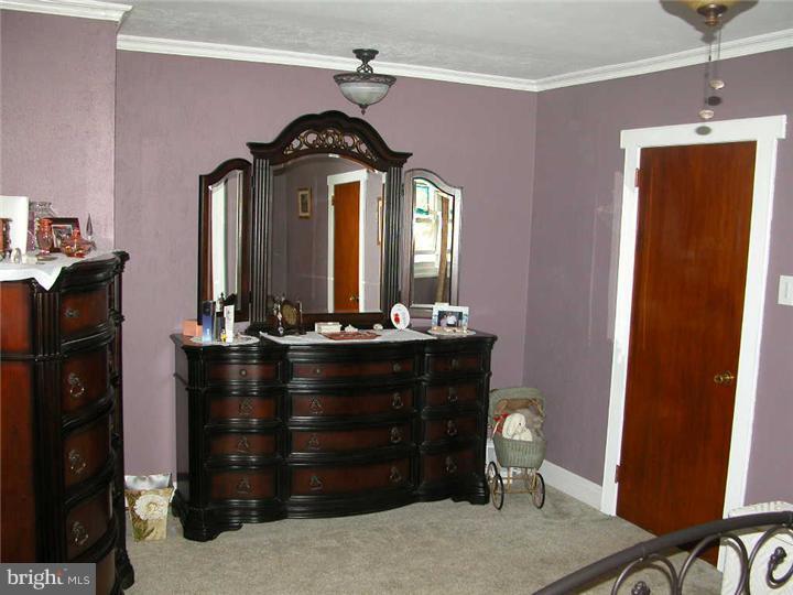 669 Forrest Avenue Rydal, PA 19046 - Photo 15 of 18 Bedroom - Main