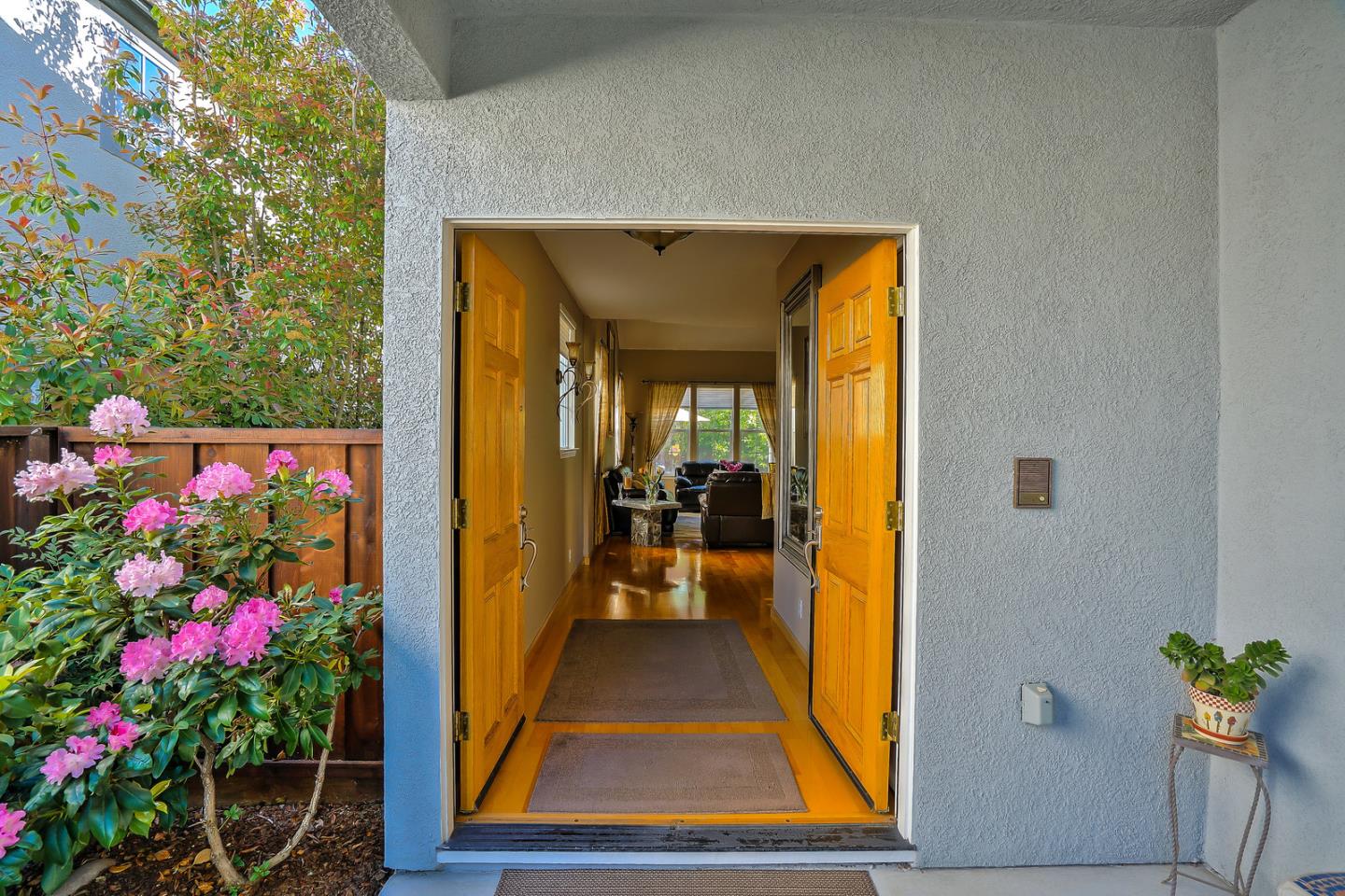4061 Reedland Circle San Ramon, CA 94582 - Photo 3 of 32 a view of entryway