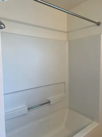 $799,000 | 1 Lakeside Drive, Unit 821, Oakland, CA 94612