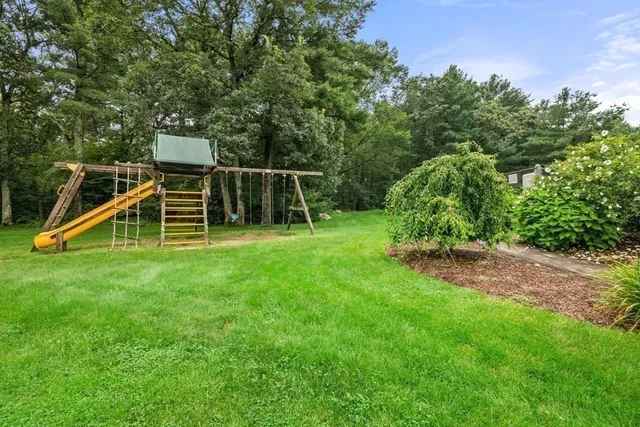 $450,000 | 25 Bayberry Circle, Unit 25, Millis, MA 02054