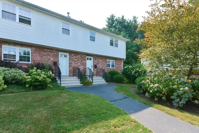 $450,000 | 25 Bayberry Circle, Unit 25, Millis, MA 02054