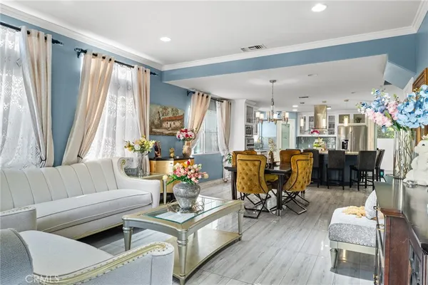 $949,999 | 947 VÃa Camino, Unit 11, Wilmington, CA 90744
