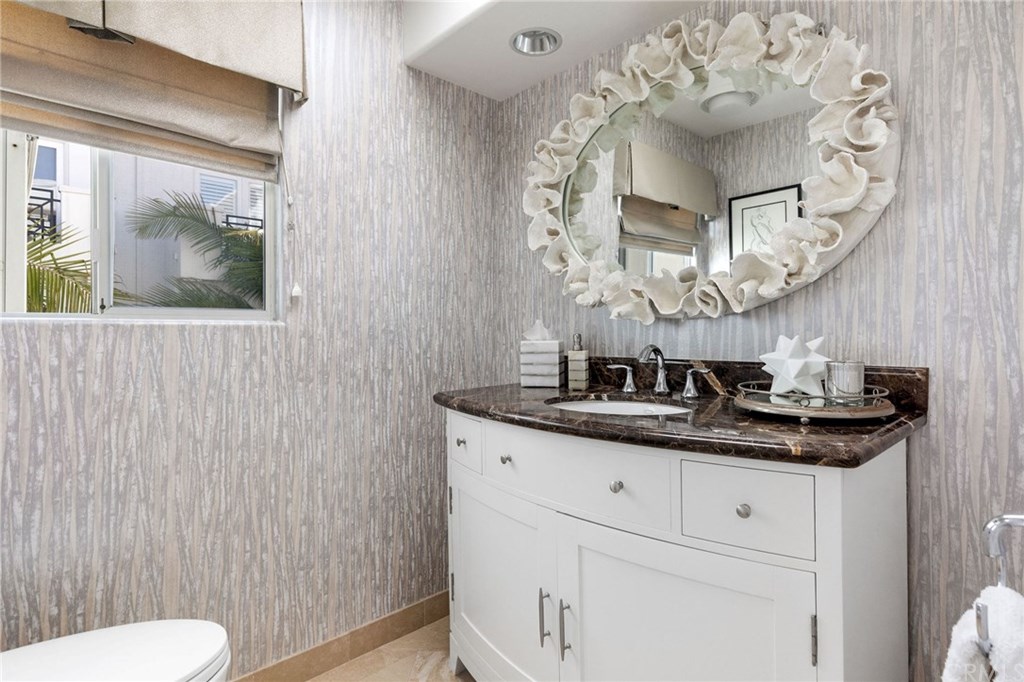 720 Manhattan Beach Boulevard Manhattan Beach, CA 90266 - Photo 20 of 37