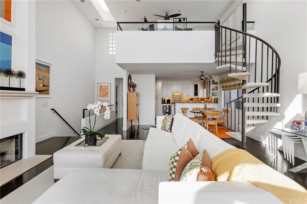 720 Manhattan Beach Boulevard Manhattan Beach, CA 90266 - Photo 7 of 37