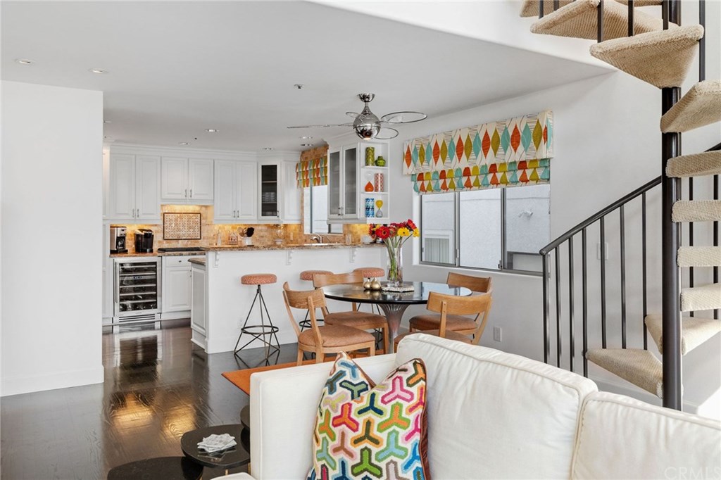 720 Manhattan Beach Boulevard Manhattan Beach, CA 90266 - Photo 9 of 37