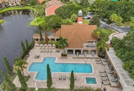$129,900 | 10200 Gandy Boulevard North, Unit 816, St. Petersburg, FL 33702