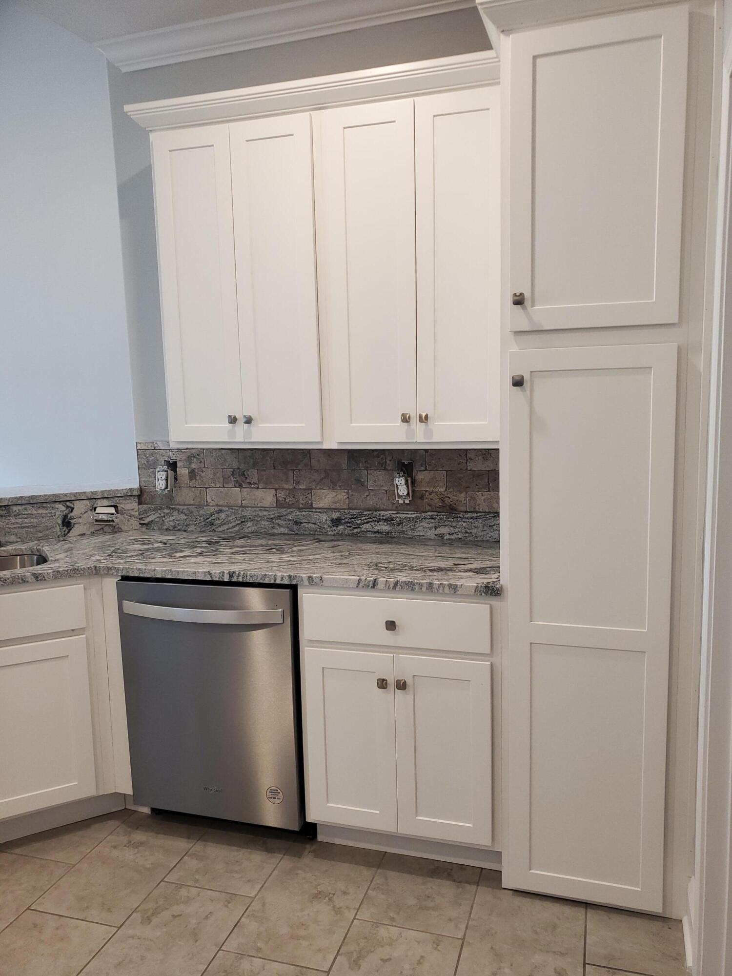 720 Pasture Ridge Road Piney Flats, TN 37686 - Photo 13 of 26 kitchen