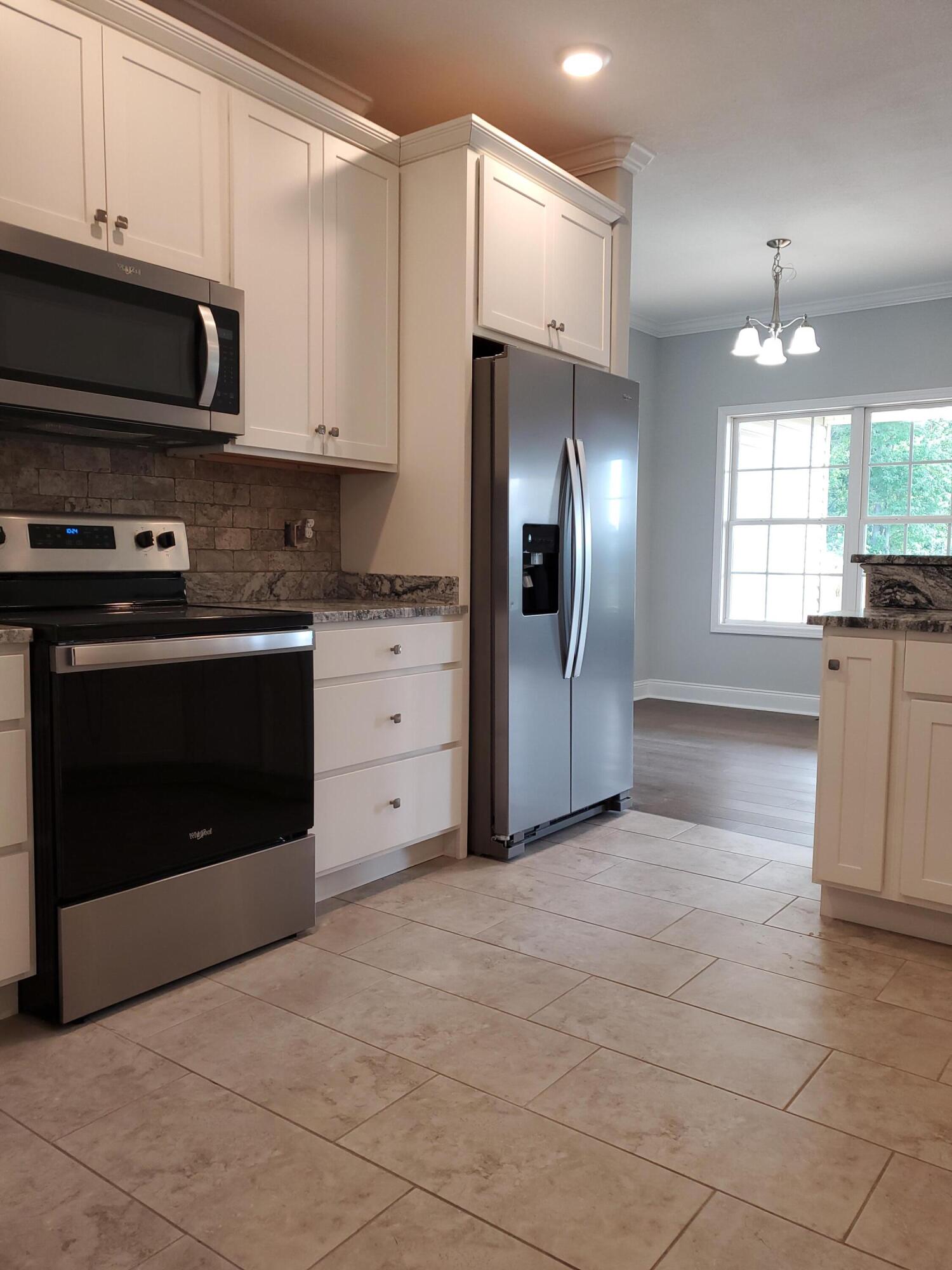 720 Pasture Ridge Road Piney Flats, TN 37686 - Photo 14 of 26 kitchen