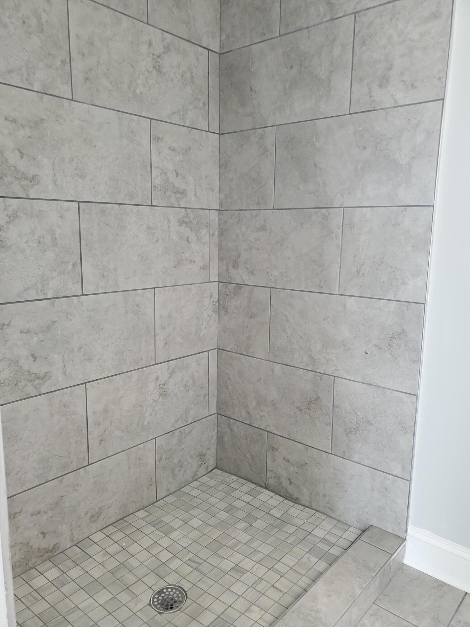 720 Pasture Ridge Road Piney Flats, TN 37686 - Photo 24 of 26 Bathroom 2