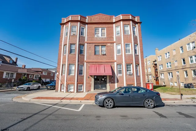 a car parked in front of a building