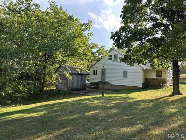 $429,000 | 18759 Maries Road 308, Belle, MO 65013