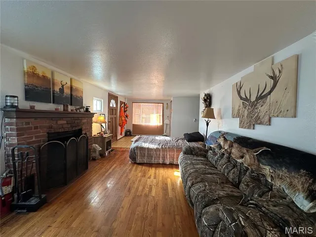 $450,000 | 18759 Maries Road 308, Belle, MO 65013