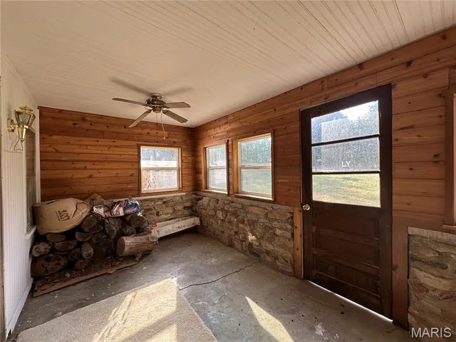 $429,000 | 18759 Maries Road 308, Belle, MO 65013