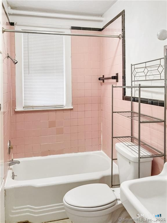 10 Wall Street Middletown, CT 06457 - Photo 8 of 10 a bathroom with a bathtub and a shower