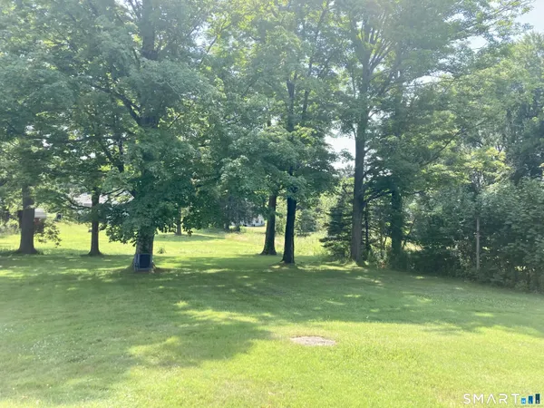 $1,700 | 10 Wall Street, Middletown, CT 06457