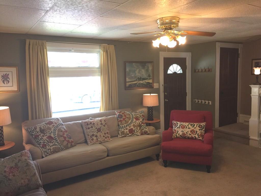 446 Washington Street Indiana, PA 15701 - Photo 4 of 11 Living Room