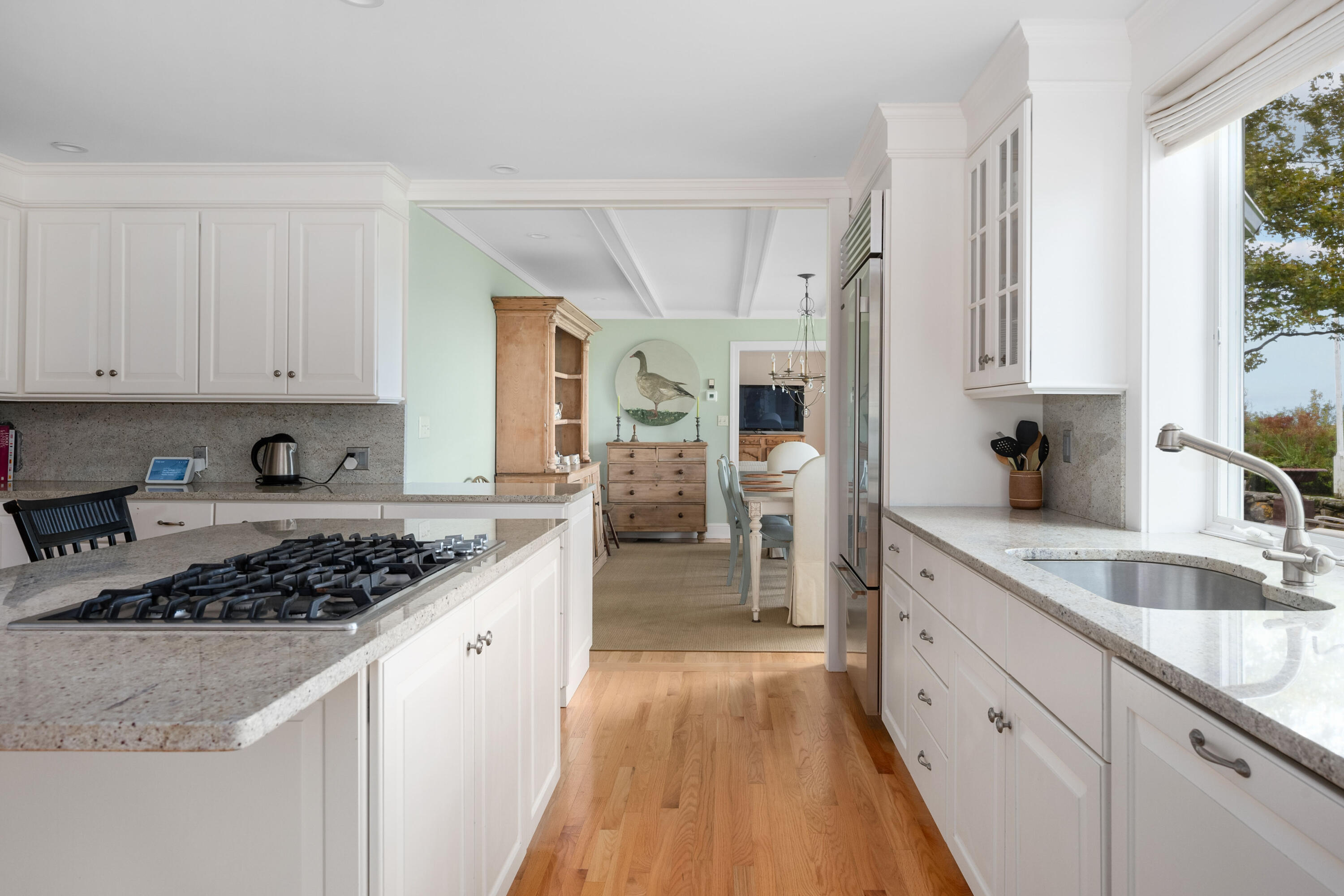 129 Salten Point Road Barnstable, MA 02630 - Photo 7 of 40 DSC_8117