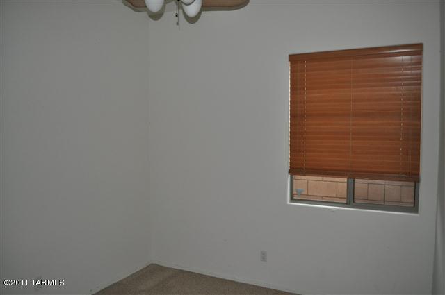 5726 West Desert Portal Road Tucson, AZ 85735 - Photo 13 of 25