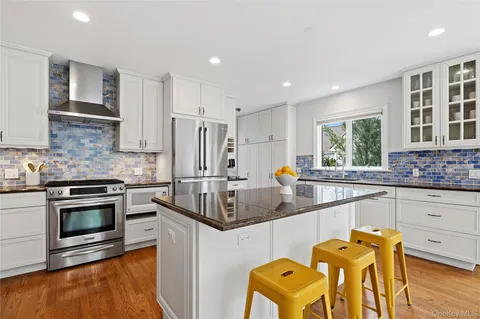 $1,900,000 | 15 Kilmer Road, Larchmont, NY 10538
