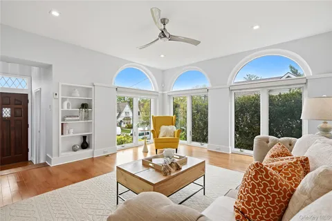 $1,900,000 | 15 Kilmer Road, Larchmont, NY 10538
