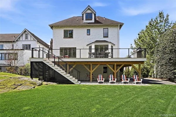 $1,900,000 | 15 Kilmer Road, Larchmont, NY 10538