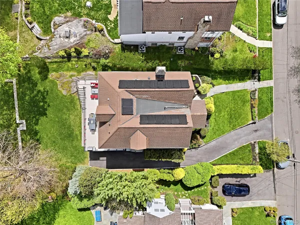 $1,900,000 | 15 Kilmer Road, Larchmont, NY 10538